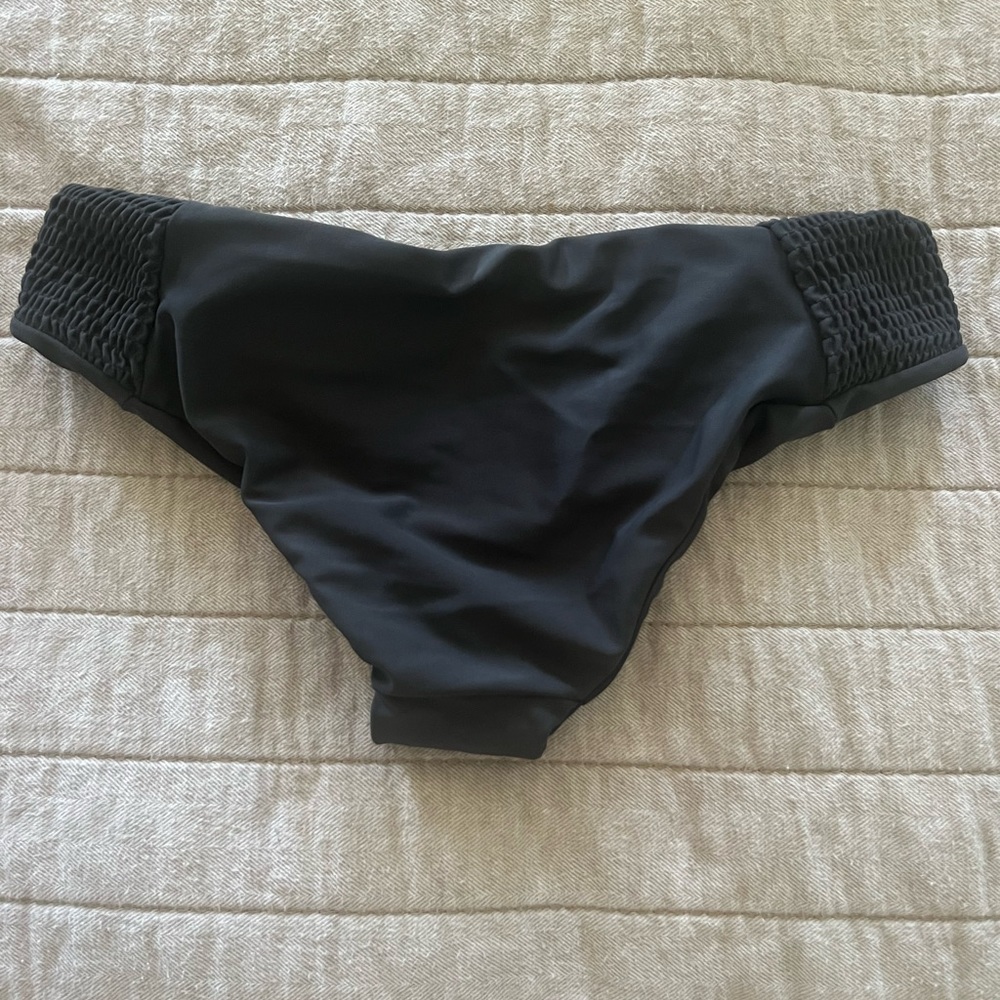 Tori praver bottoms